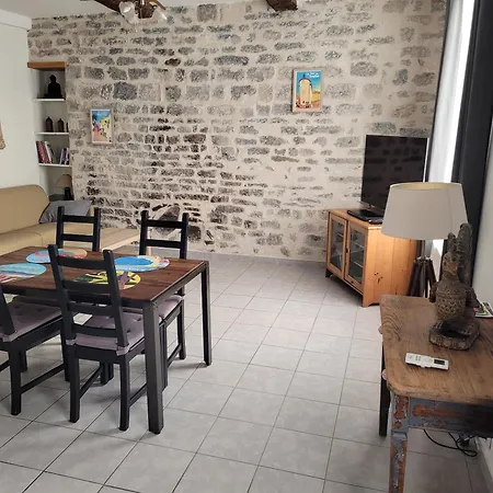 Appartement Souvenirs d'hier à Hyères Extérieur photo